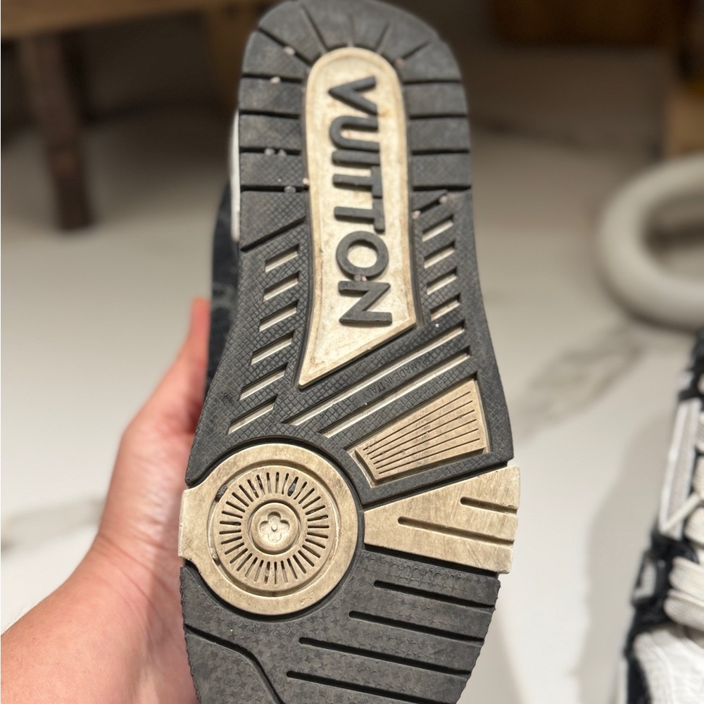 Louis Vuitton denim trainers - Picture 5 of 6